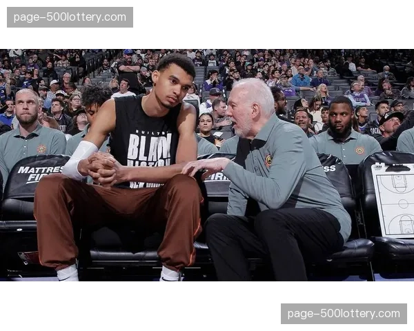 专访格雷格·波波维奇:“文班亚马的成长超出预期,但我们仍需耐心” 专访格雷格·波波维奇:“文班亚马的成长超出预期,但我们仍需耐心”